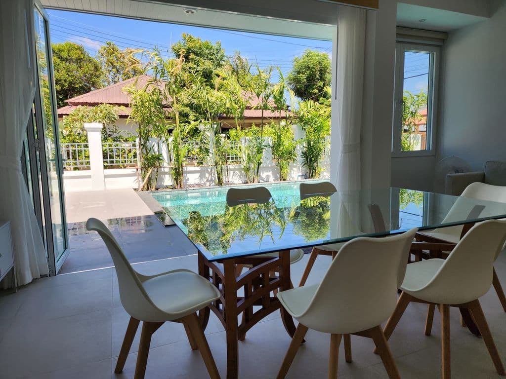 Homie 3-Bedroom Pool Villa for Rent in Ban Manik, Phuket